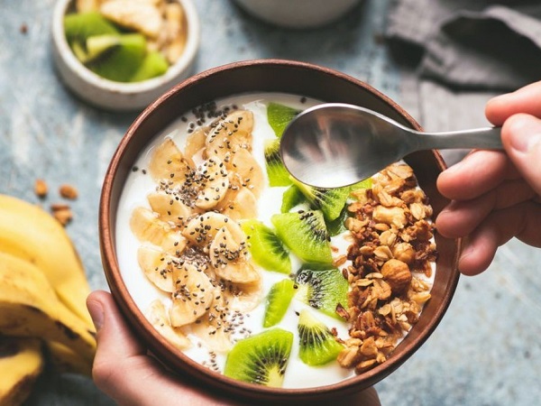 Chuối trộn ngũ cốc chữa yếu sinh lý